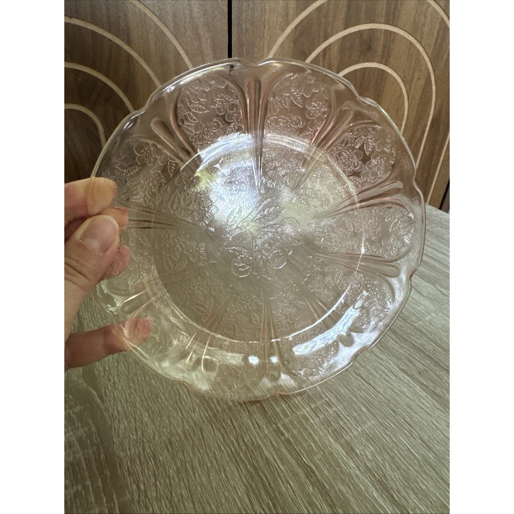 Vintage Jeannette Pink Depression Glass Plate. Cherry Blossom 7in